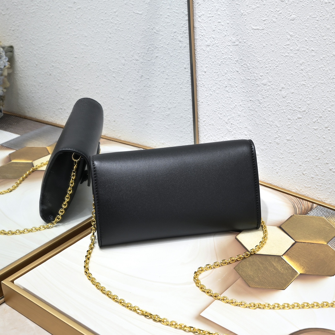 Dior Bobby East-West Bag 7705 XB061 21.5cm