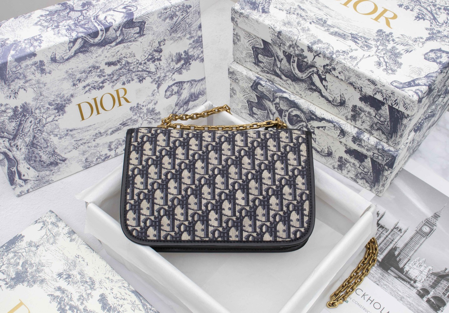 Addict Messenger Bag Blue print 1013 XB091 24cm