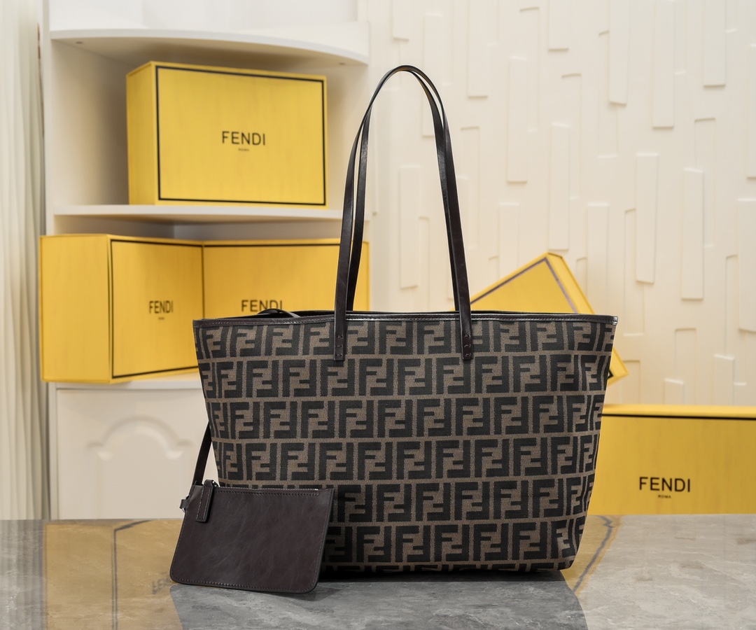 Fendi Vintage Shopping Bag 8920 LM061 48cm