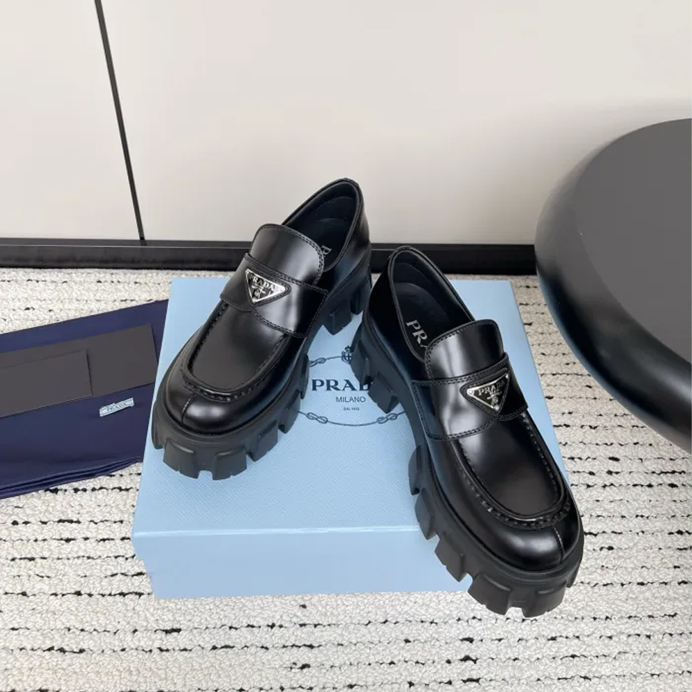 Prada 015 Casual shoes HL023