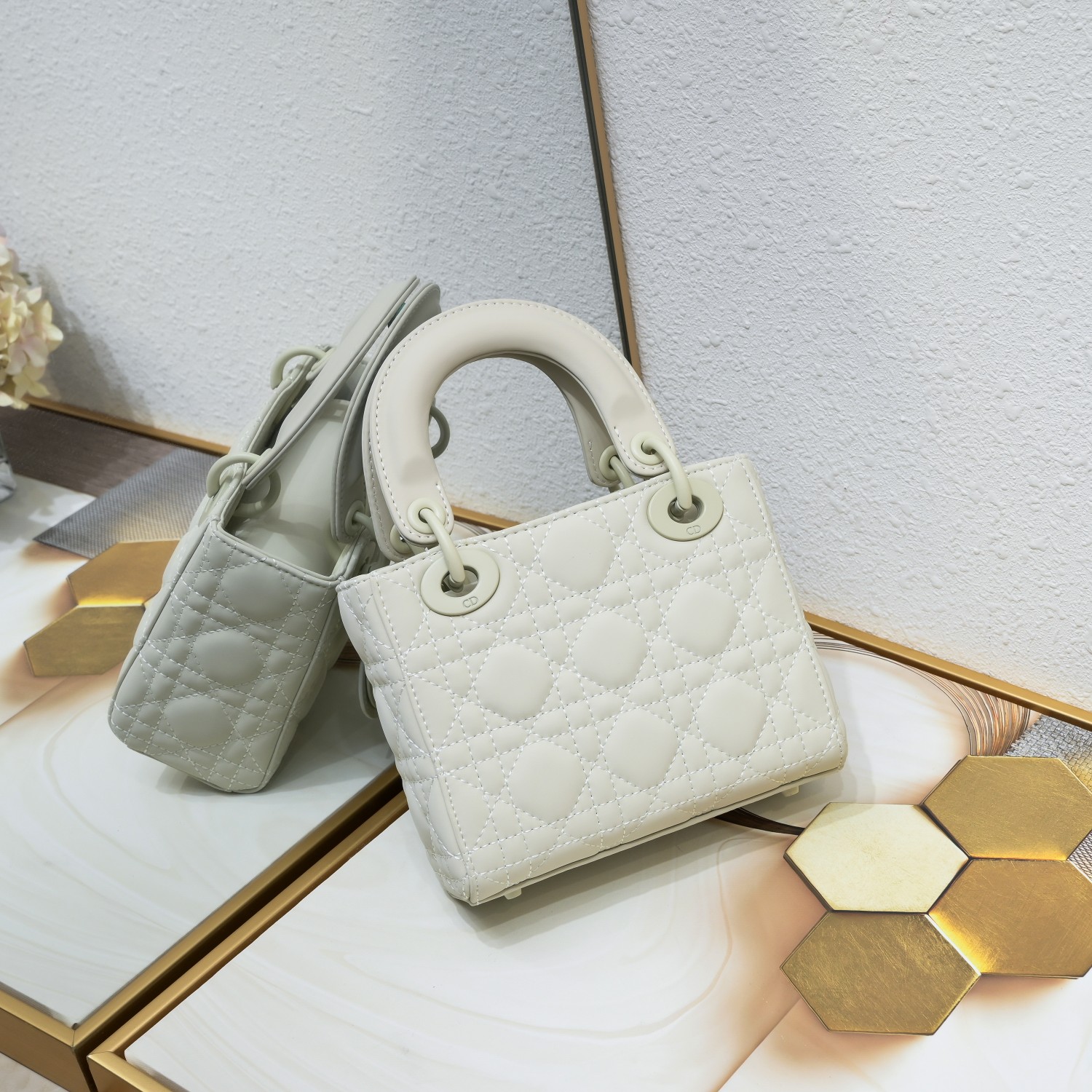 Mini Lady Dior Bag White Matte 2022 LM051 17cm