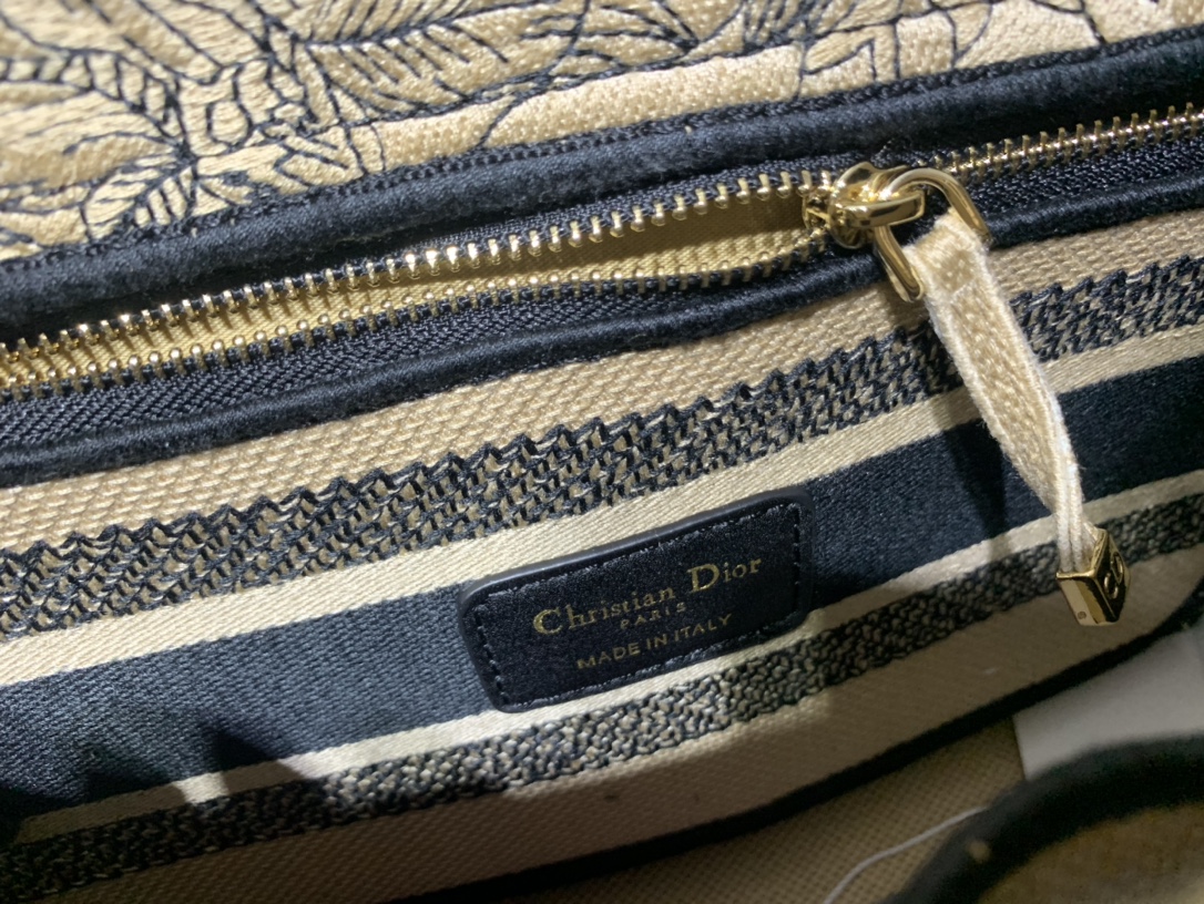 10A + top quality Dior Medium Lady D-Lite Bag 9920 DD003 24cm