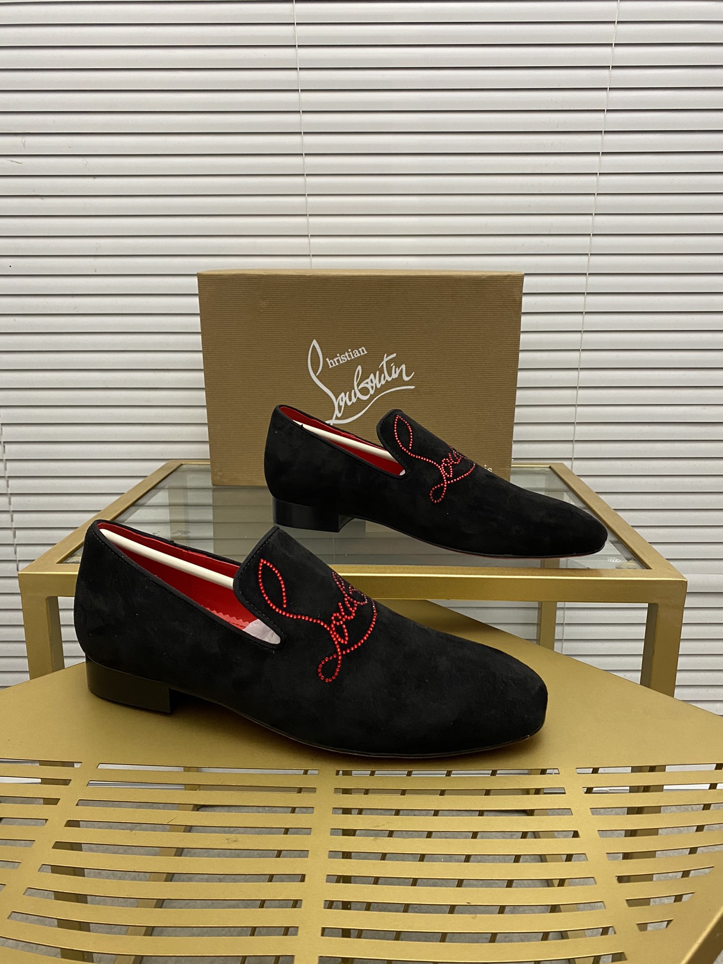 Christian Louboutin 041 Casual shoes HL003