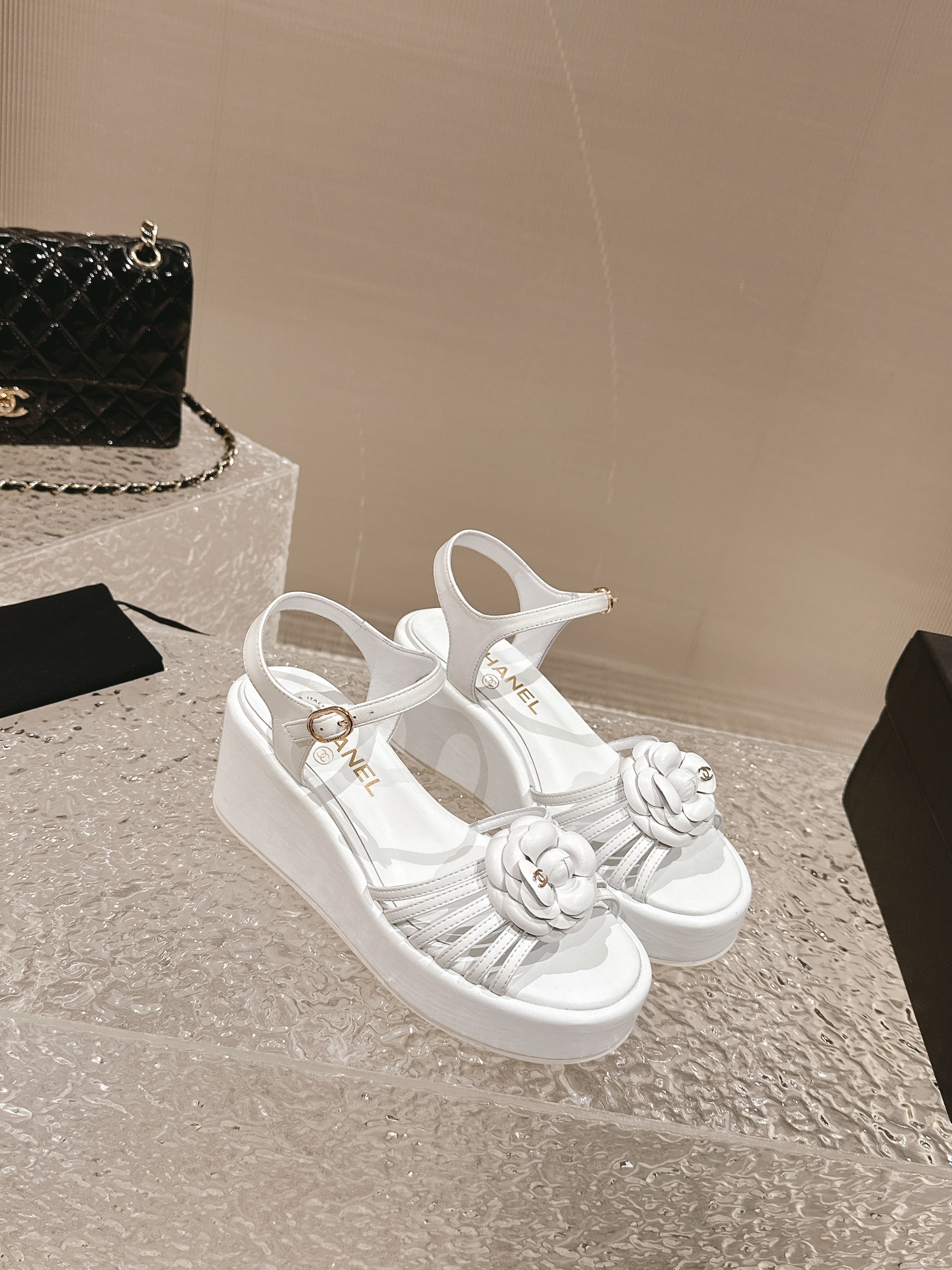 Chanel shoes 029 XM003