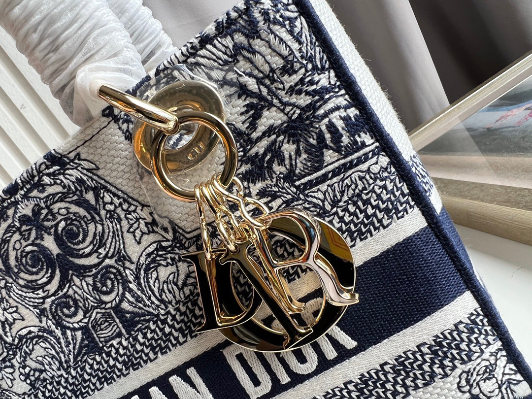 10A + top quality Dior Medium Lady D-Lite Bag M0565 LM003 24cm