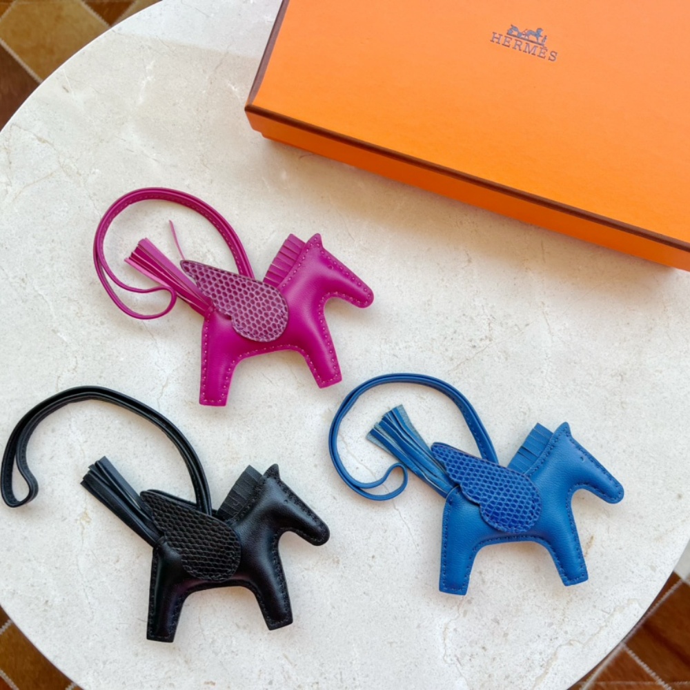 Hermes Key Chain Rodeo Pegase Imported Lambskin Genuine Lizard Leather Keychain Pendant Accessories