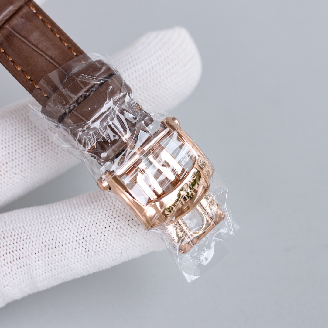 PATEK PHILIPPE NAUTILUS 7118 35.2mm