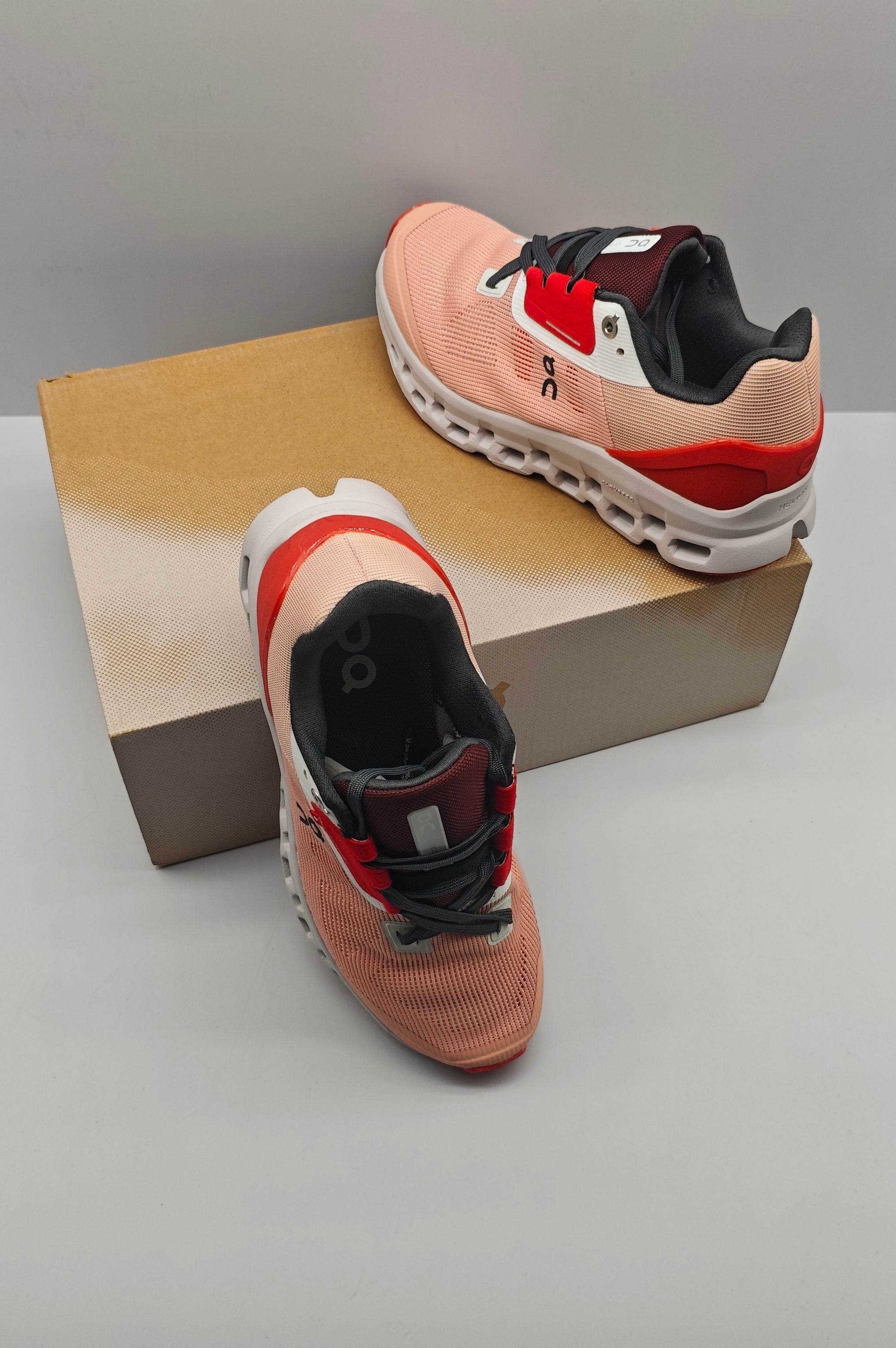 On Cloud Sneakers Sports shoes ON Cloudstratus 2