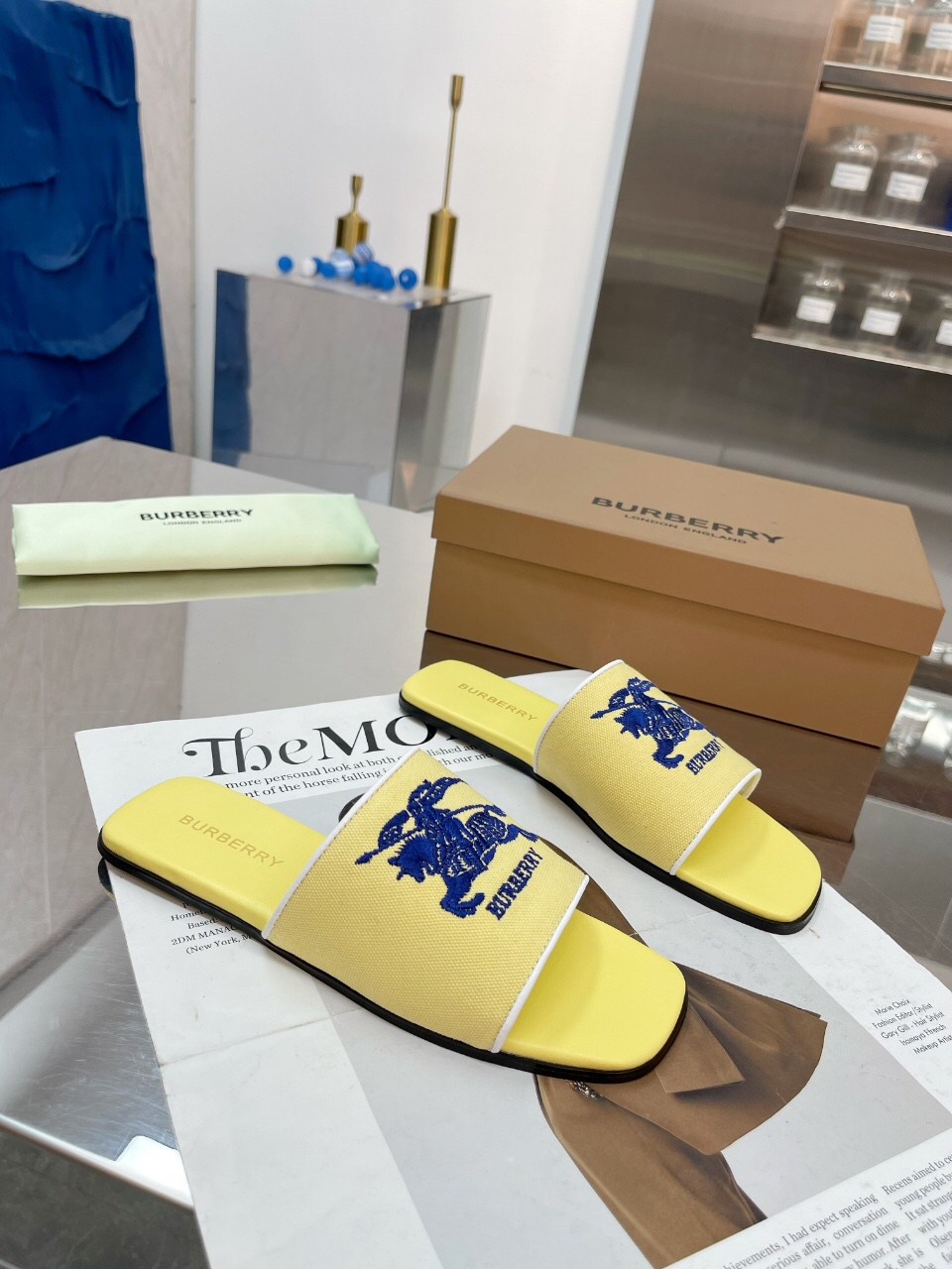 Burberry Shoes Vulcanized women's Slippers