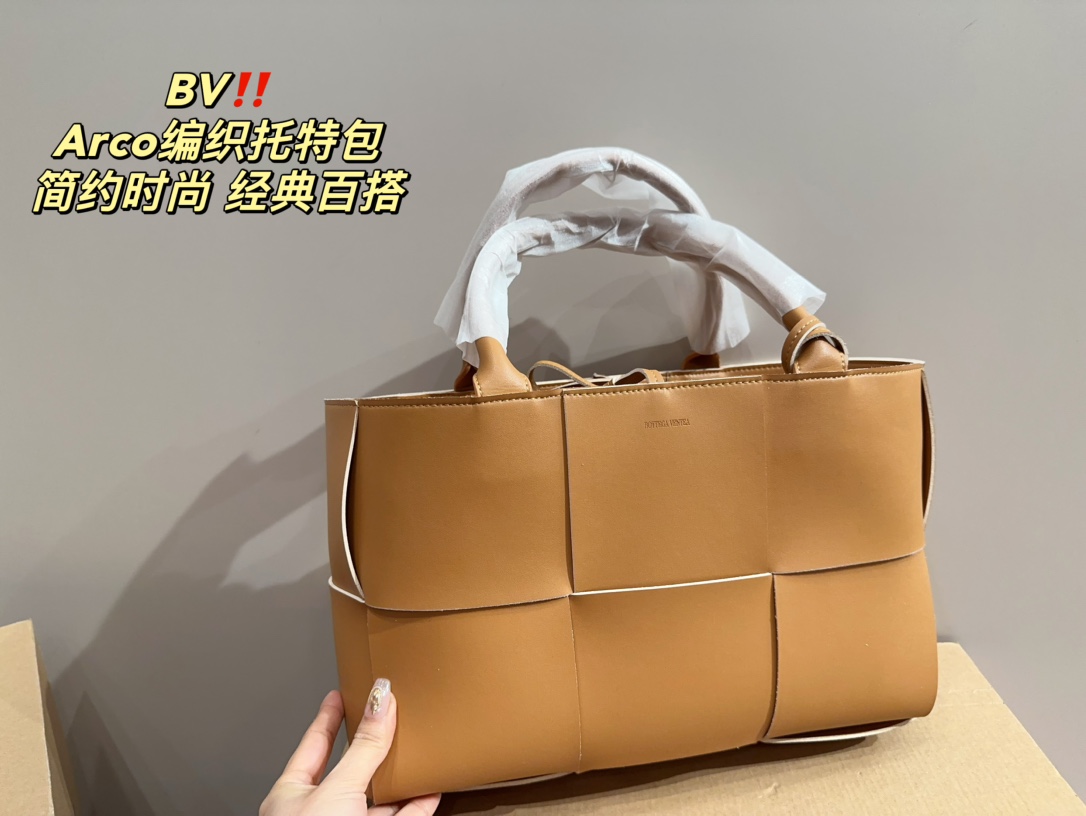 Bottega Veneta Arco Tote 003 DB041 32cm