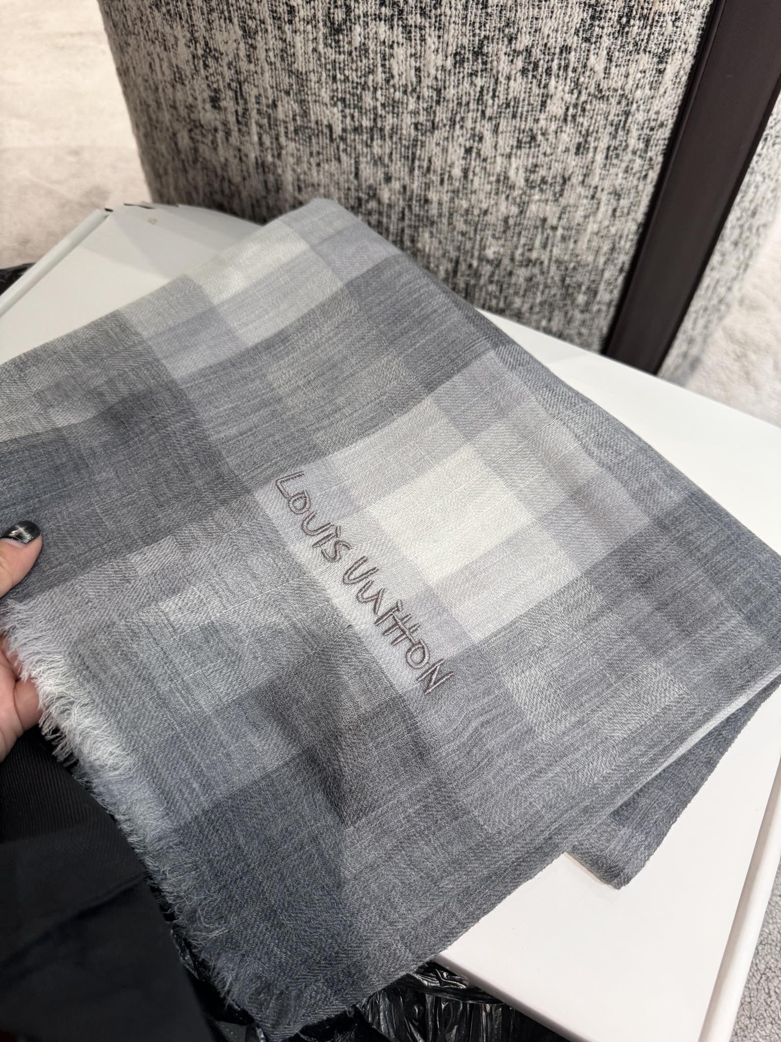 Louis Vuitton Scarf Plaid Scarf Kashmir Cashmere 90*200cm Accessories