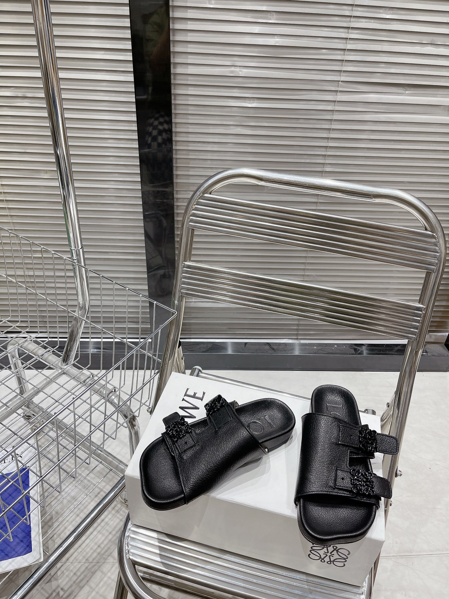 Loewe Shoes Easy Three Lotus Petaled Couple's Slippers