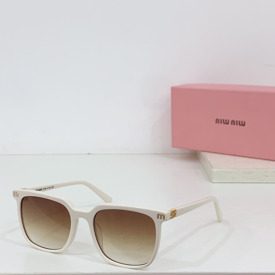 Miu Miu Sunglasses VMU61ZS SM041