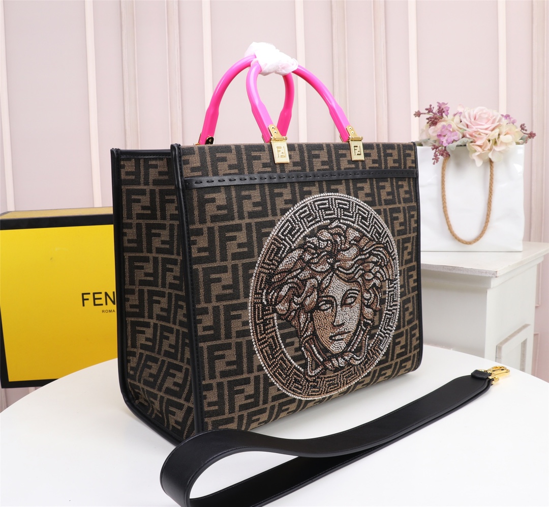 FendiF0641JQE002 35 cm