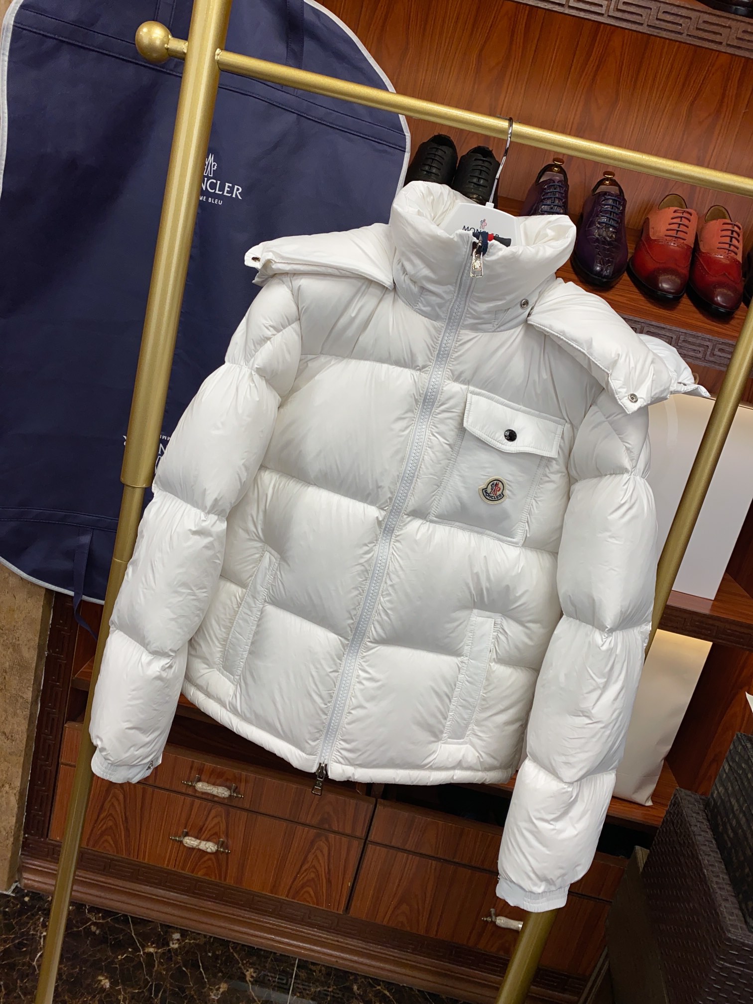 Moncler Down Jacket Ladies' Favorite Clothes 19FW Montbeliard