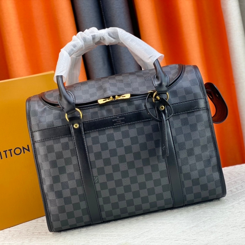 Louis Vuitton Pet Kennel  M42021 M42024 M45662