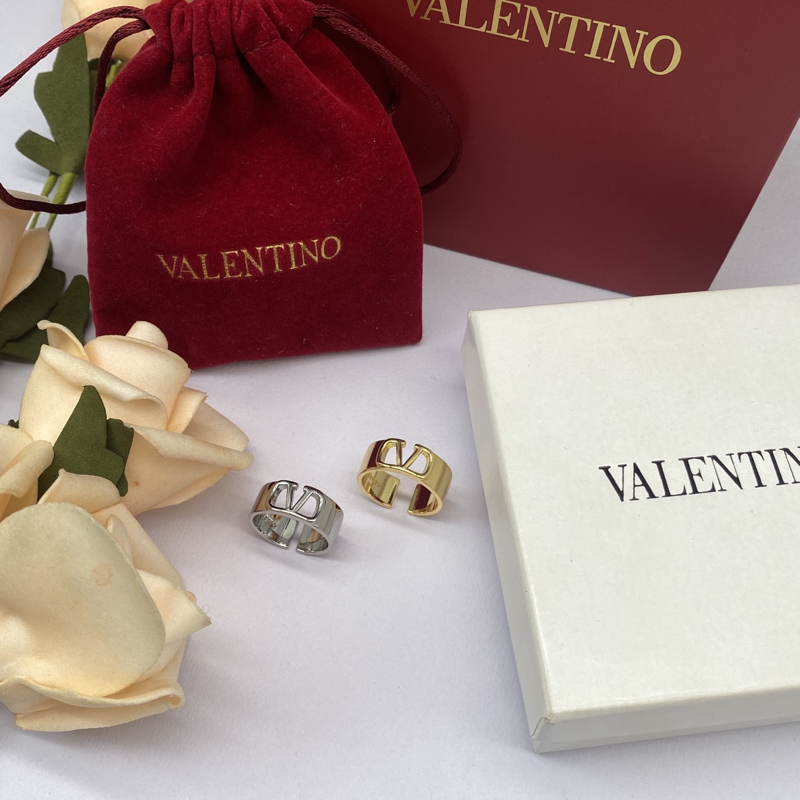 Valentino Jewelry Rings Hollow Square V-Logo Adjustable Ring