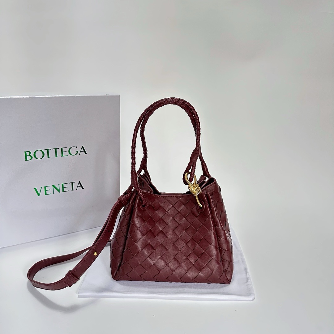 Bottega Veneta Shoulder Bag Ladies' Favorite Parachute