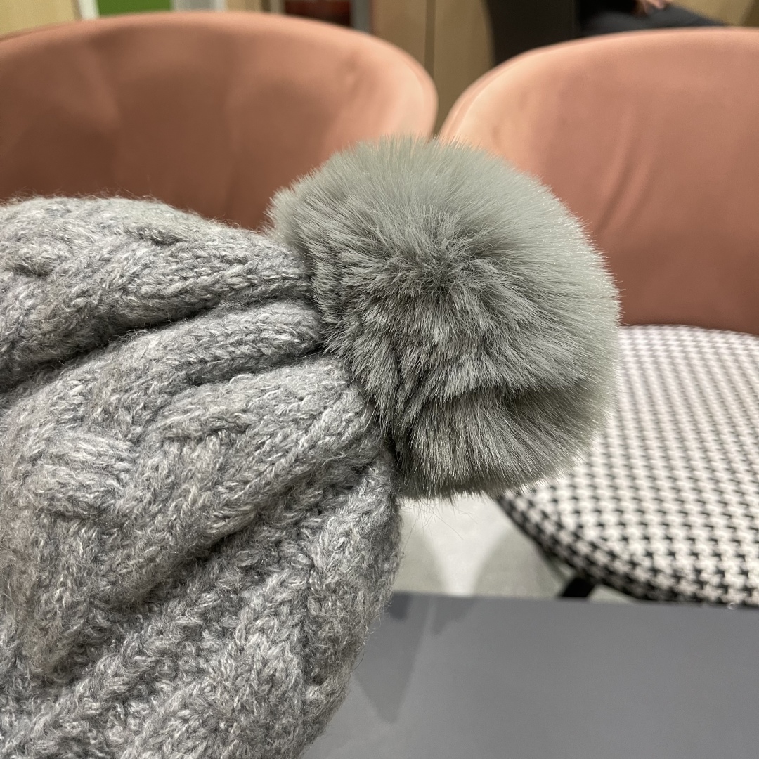 Moncler Hat Non-Woven Embroidered Logo Beanie Accessories