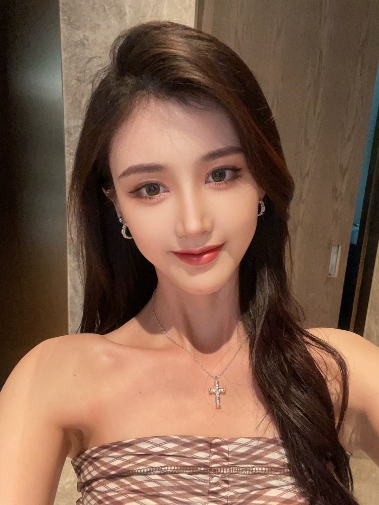 Tiffany & Co. Necklace 019