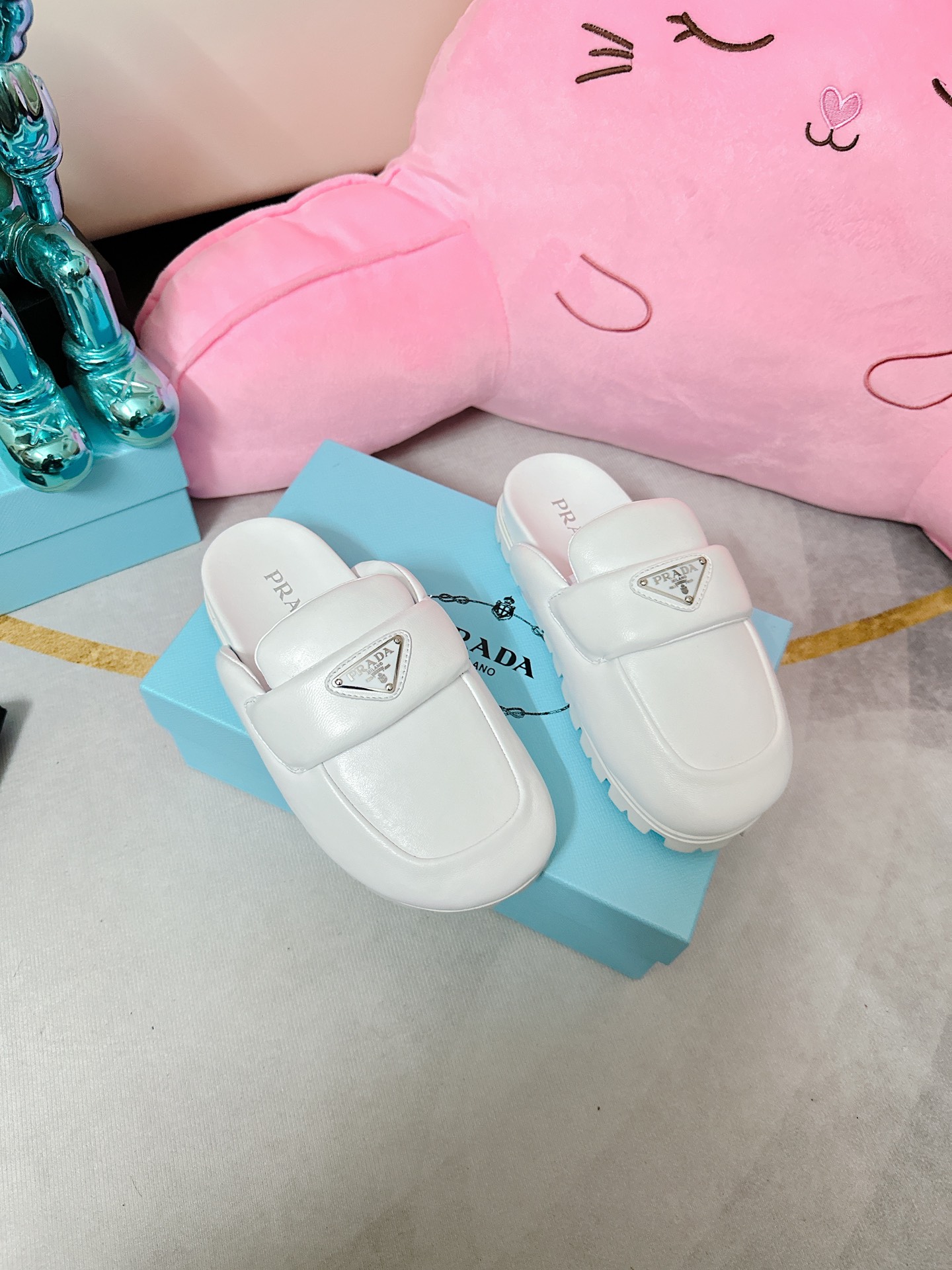 Prada shoes 021 XM 092