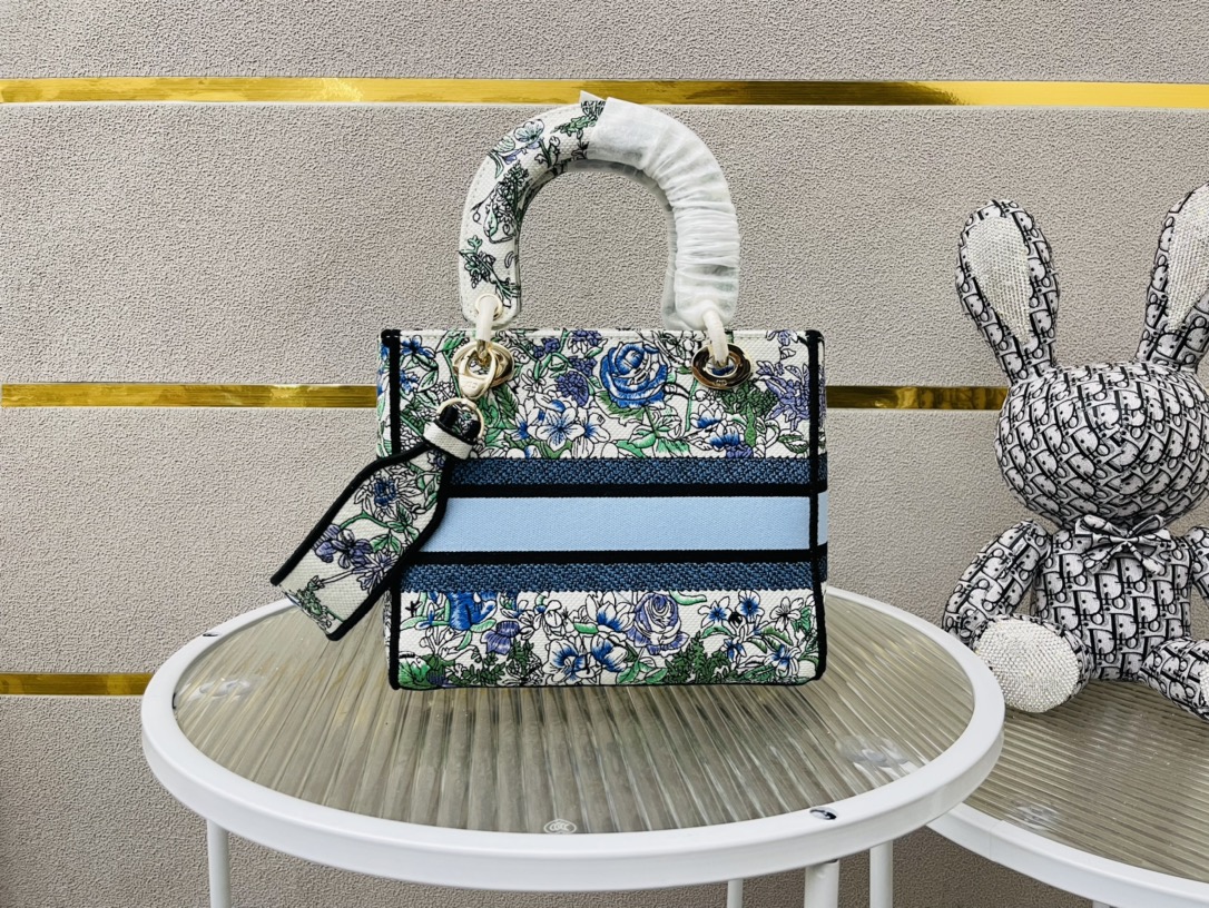 10A + top quality Dior Medium Lady D-Lite Bag 9920 DD003 24cm