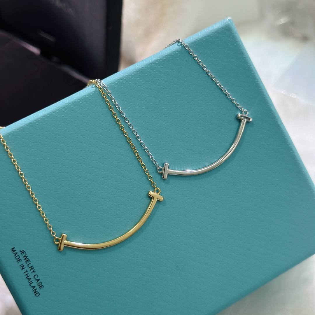Tiffany & Co. Necklace 018