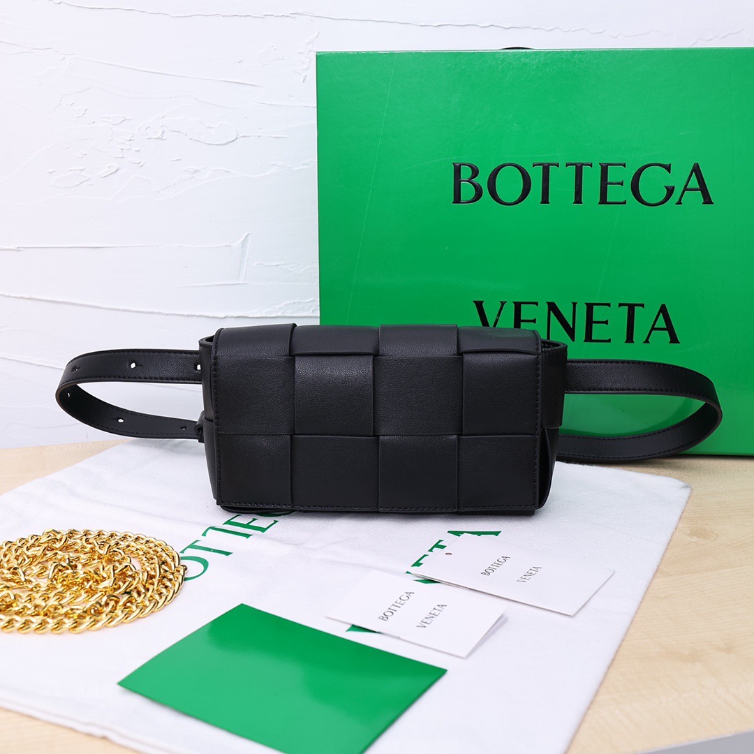 Bottega Veneta Shoulder Bag Ladies' Favorite