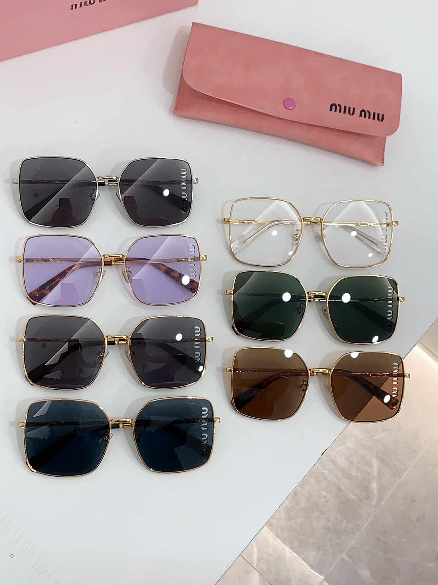 Miu Miu Sunglasses SMU 51Y SM011