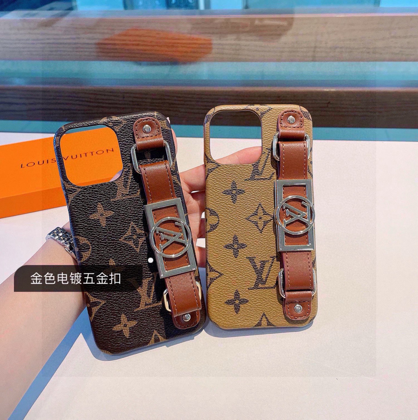 Louis Vuitton Phone Case Wrist Strap All-Around Phone Case Accessories