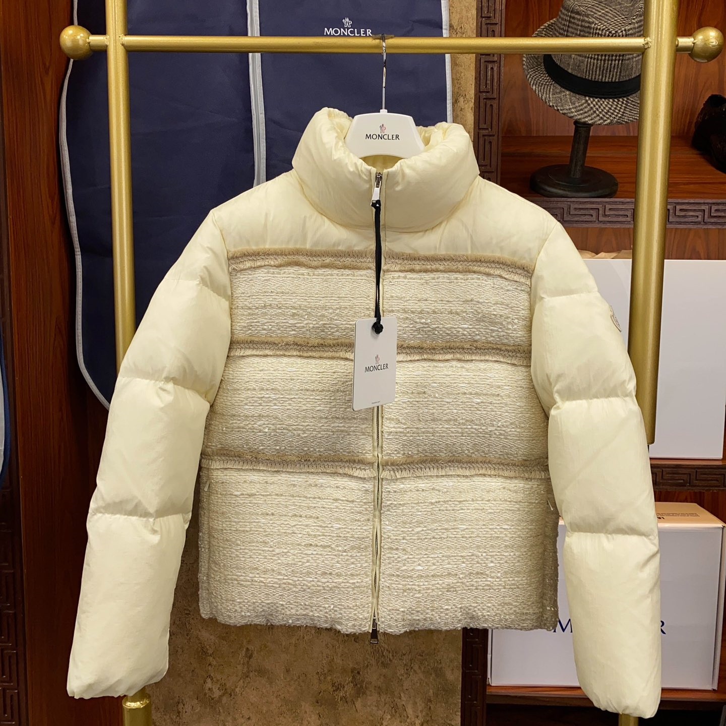 Moncler Down Jacket Ladies' Favorite Clothes