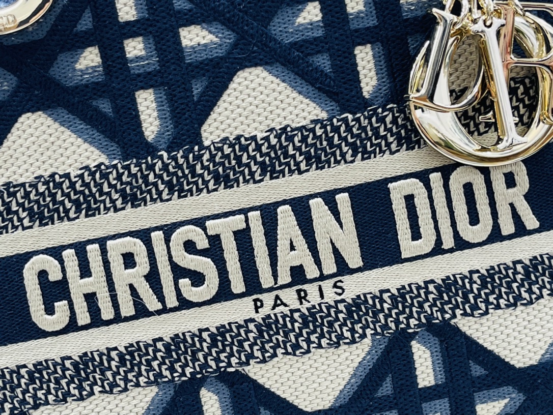 10A + top quality Dior Medium Lady D-Lite Bag 9920 DD003 24cm