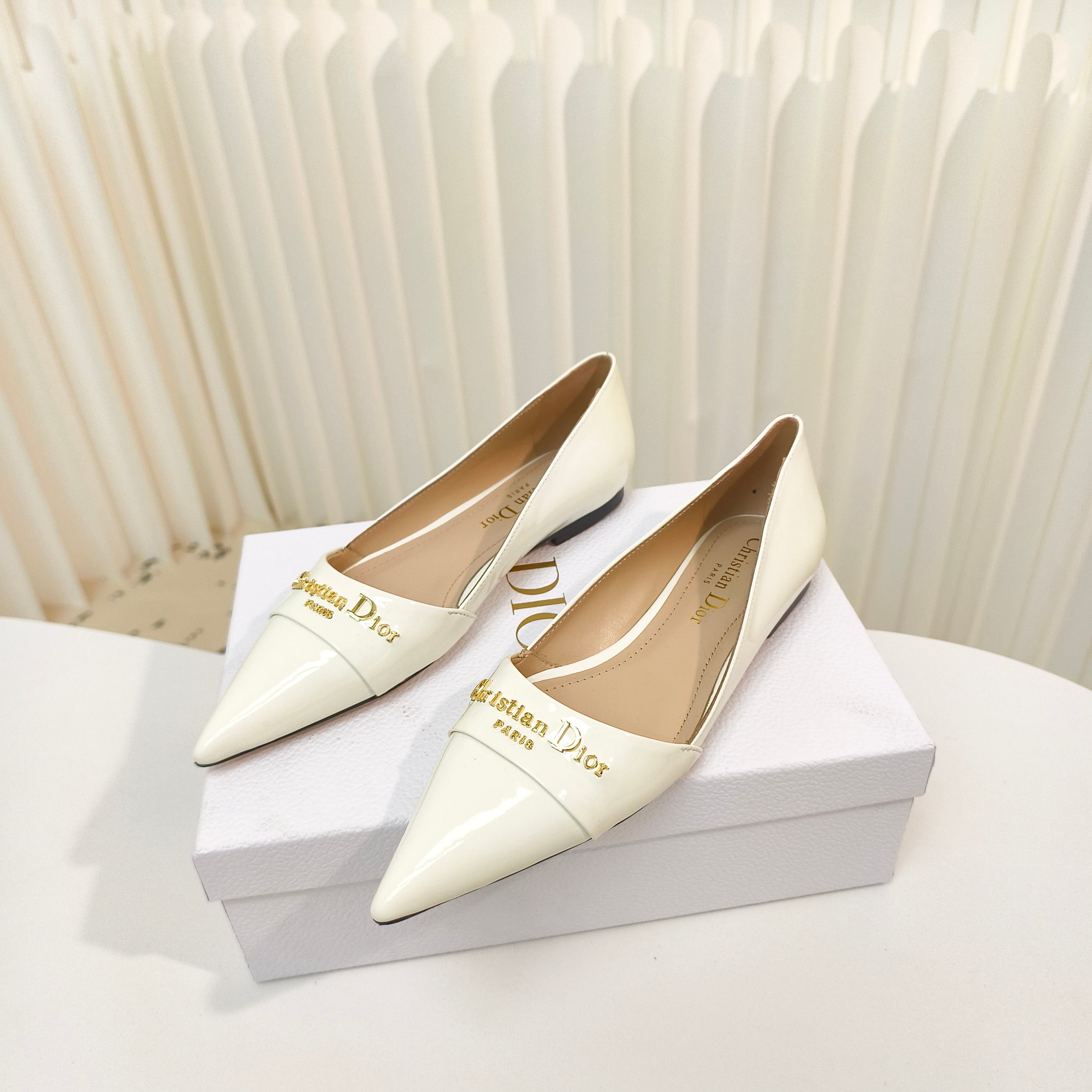Dior Shoes 2025 Spring/Summer Pointed Flat Matching Shoes