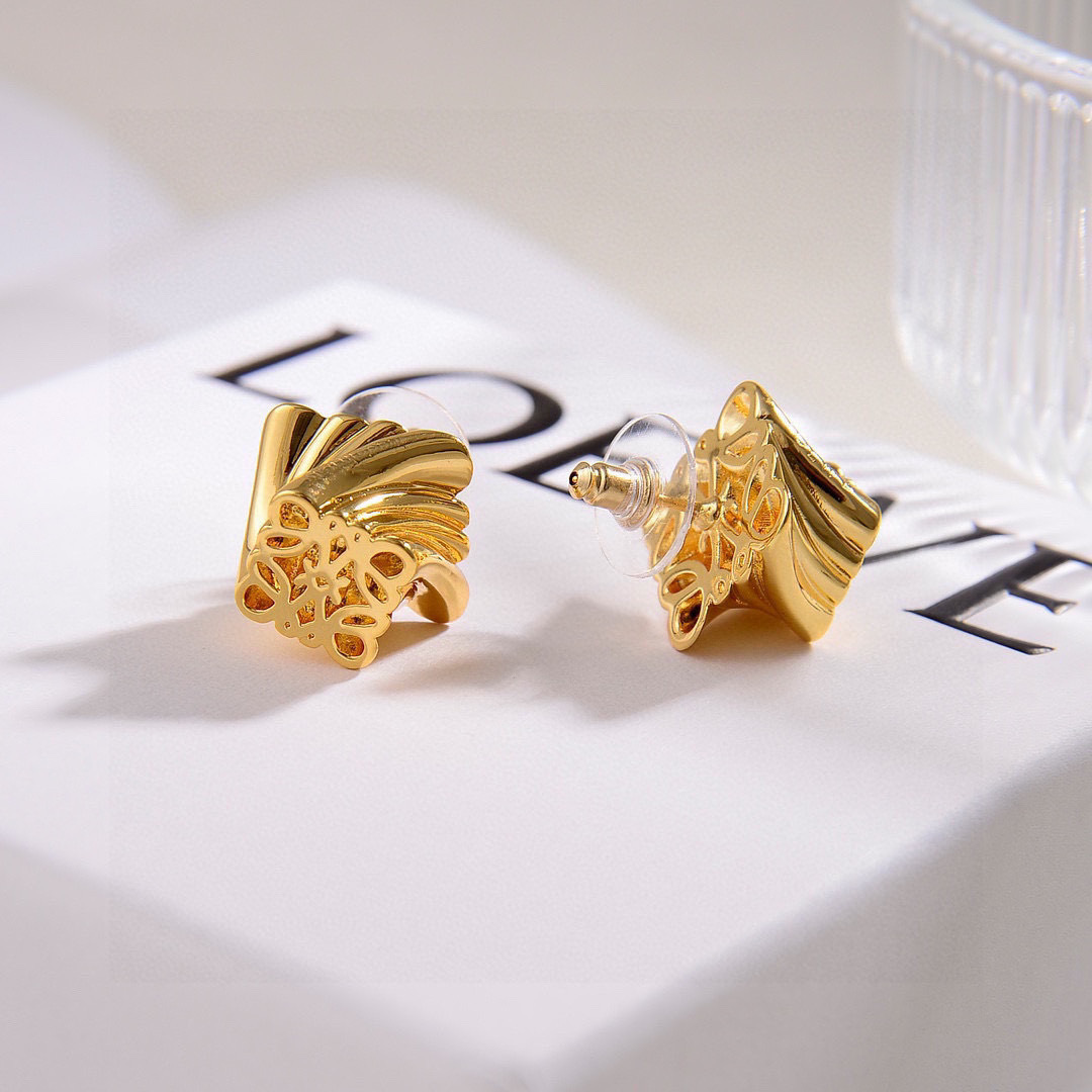 Loewe Jewelry Earring Twisted Logo Stud Earrings