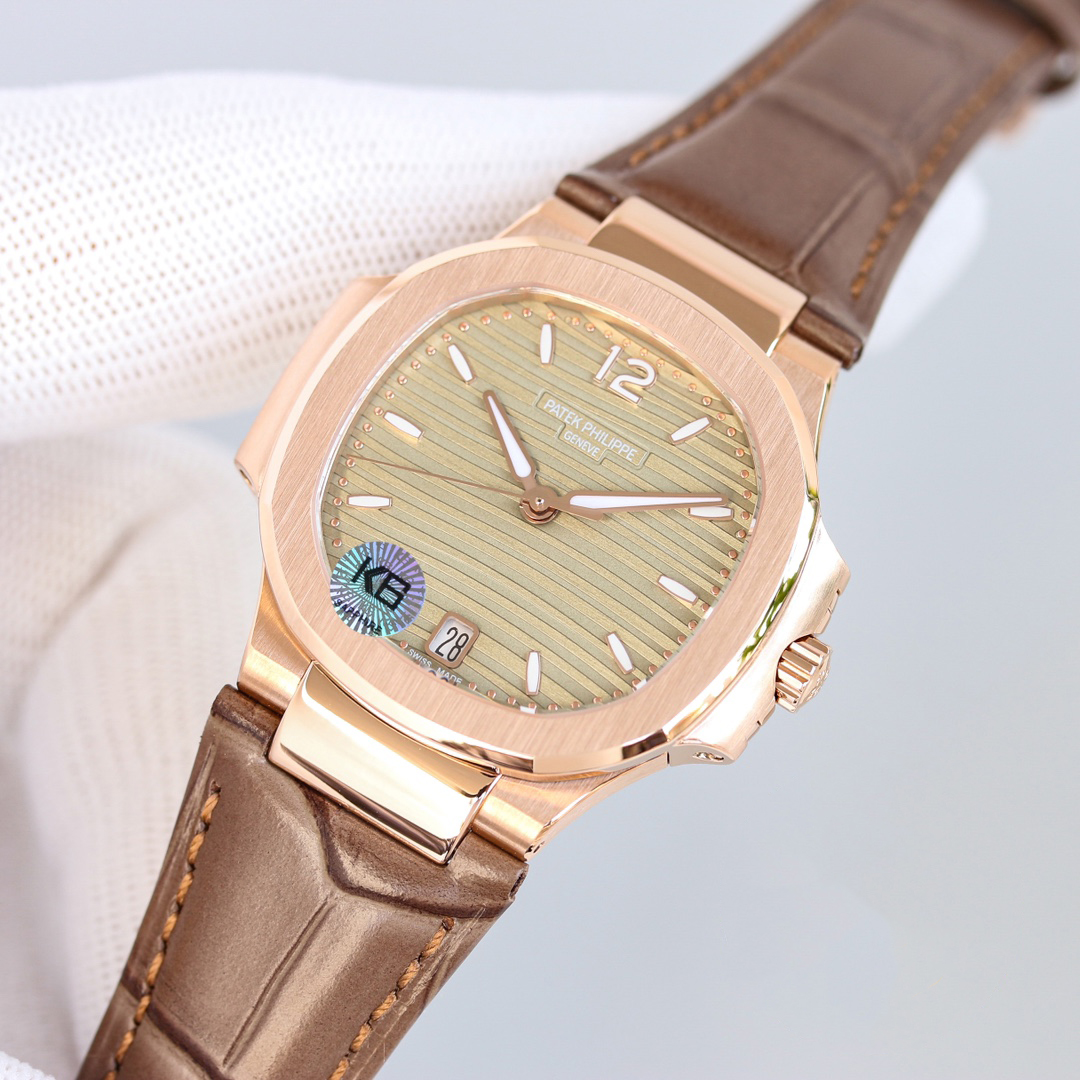 PATEK PHILIPPE NAUTILUS 7118 35.2mm