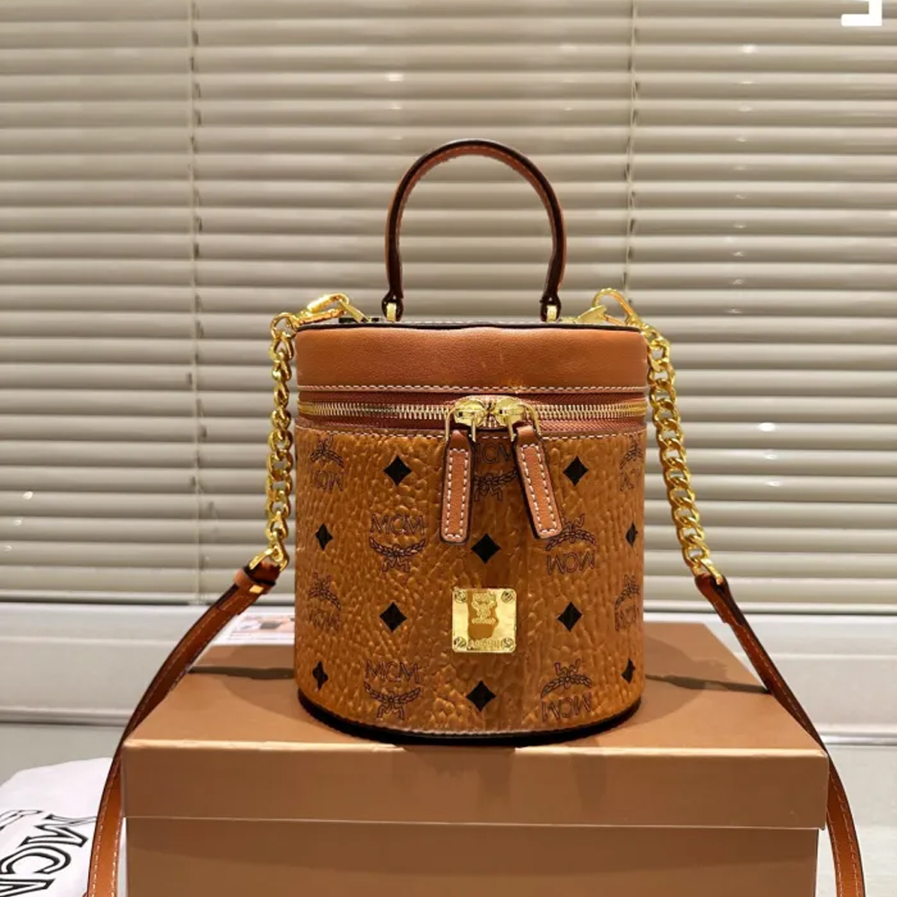 MCM Shoulder Bag 037 LLS051 16cm