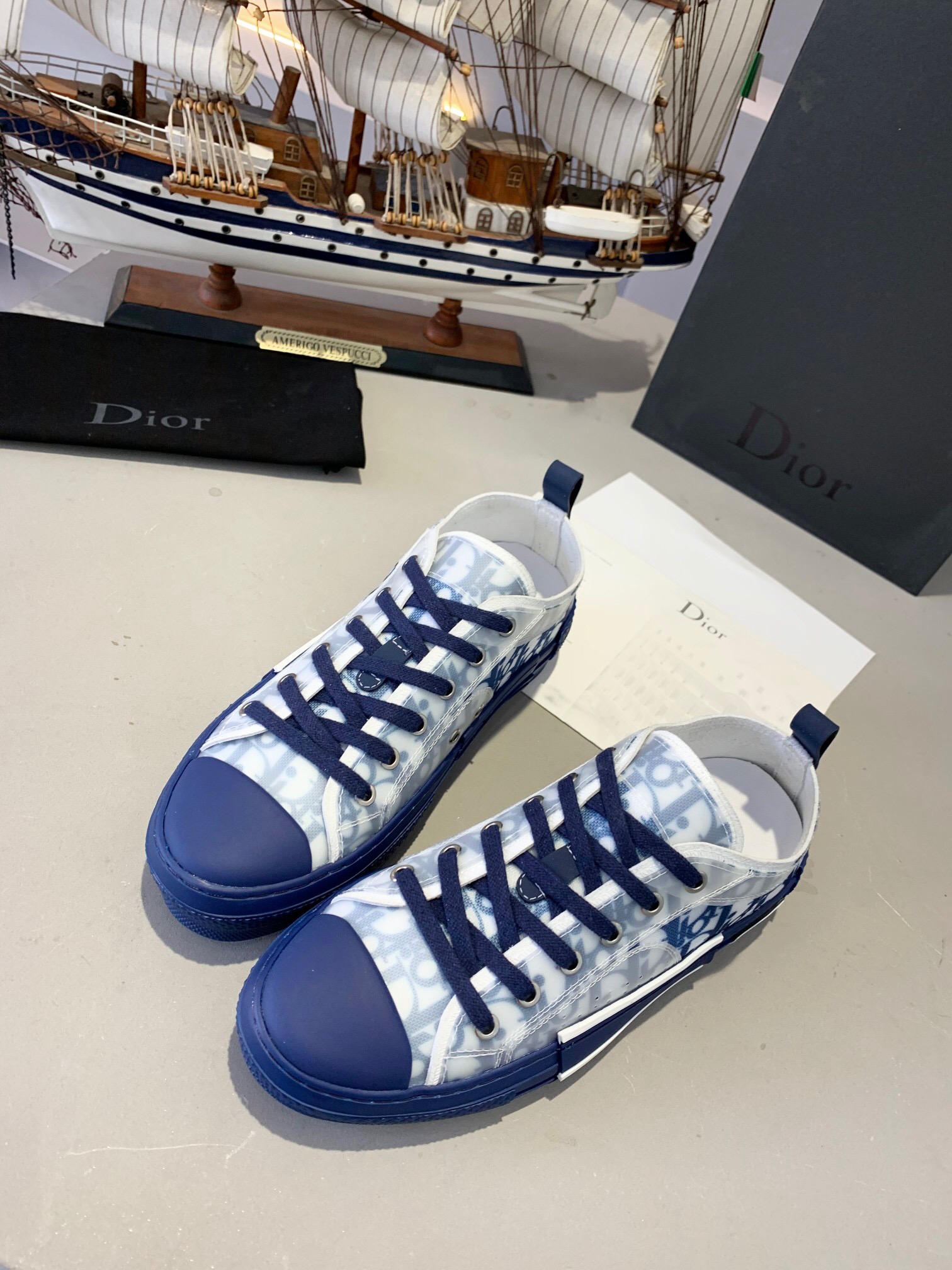 Dior&Kaws帆布鞋072