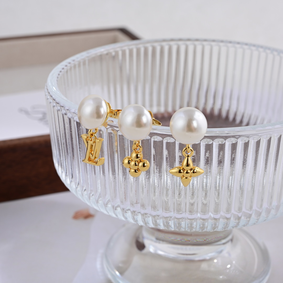 Louis Vuitton Jewelry Earring Pearl Pendant