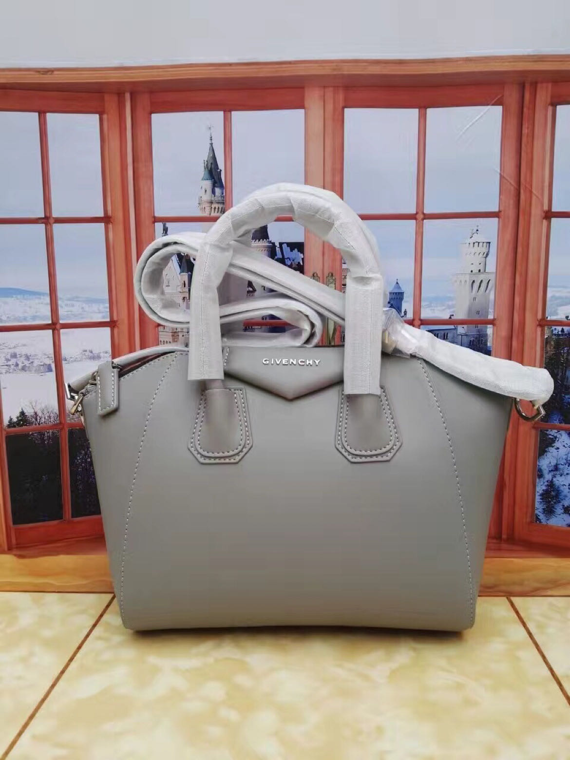GIVENCHY Antigona Bag Gray LM022032042 20-33cm