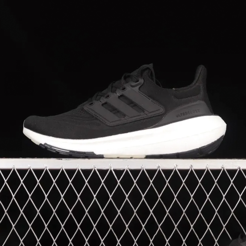 Ad Ultra Boost Light 23 GY9351 XM542
