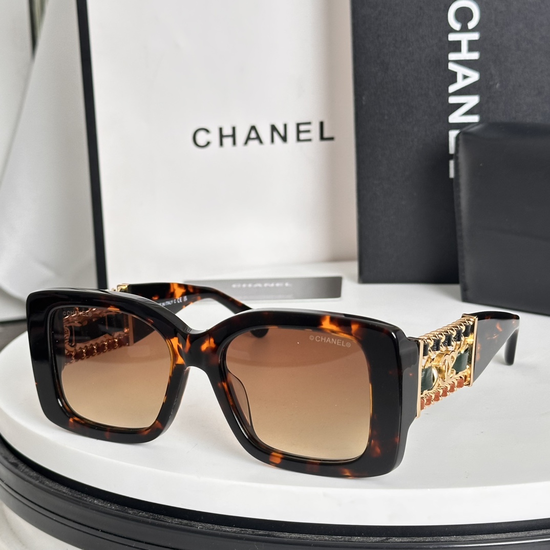 Chanel Sunglasses 5537Q SM031