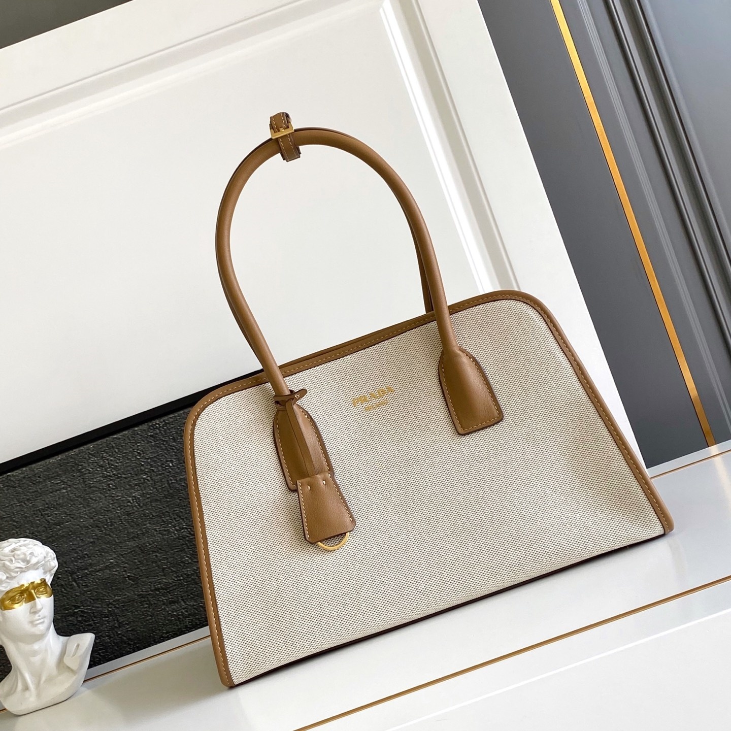 Prada Shoulder Bag Ladies' Favorite