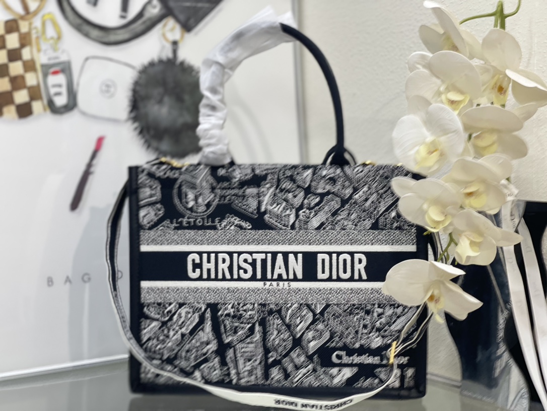 10A + top quality Dior Book Tote With Strap 0175 LM022042062 26-41cm
