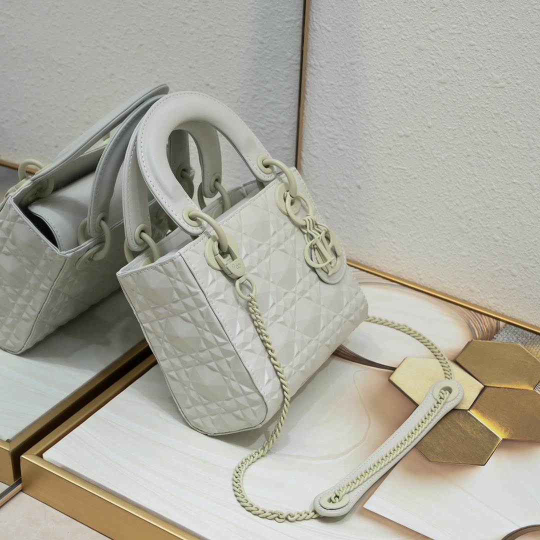 Mini Lady Dior Bag White Diamond Motif 3002 XB081 17cm