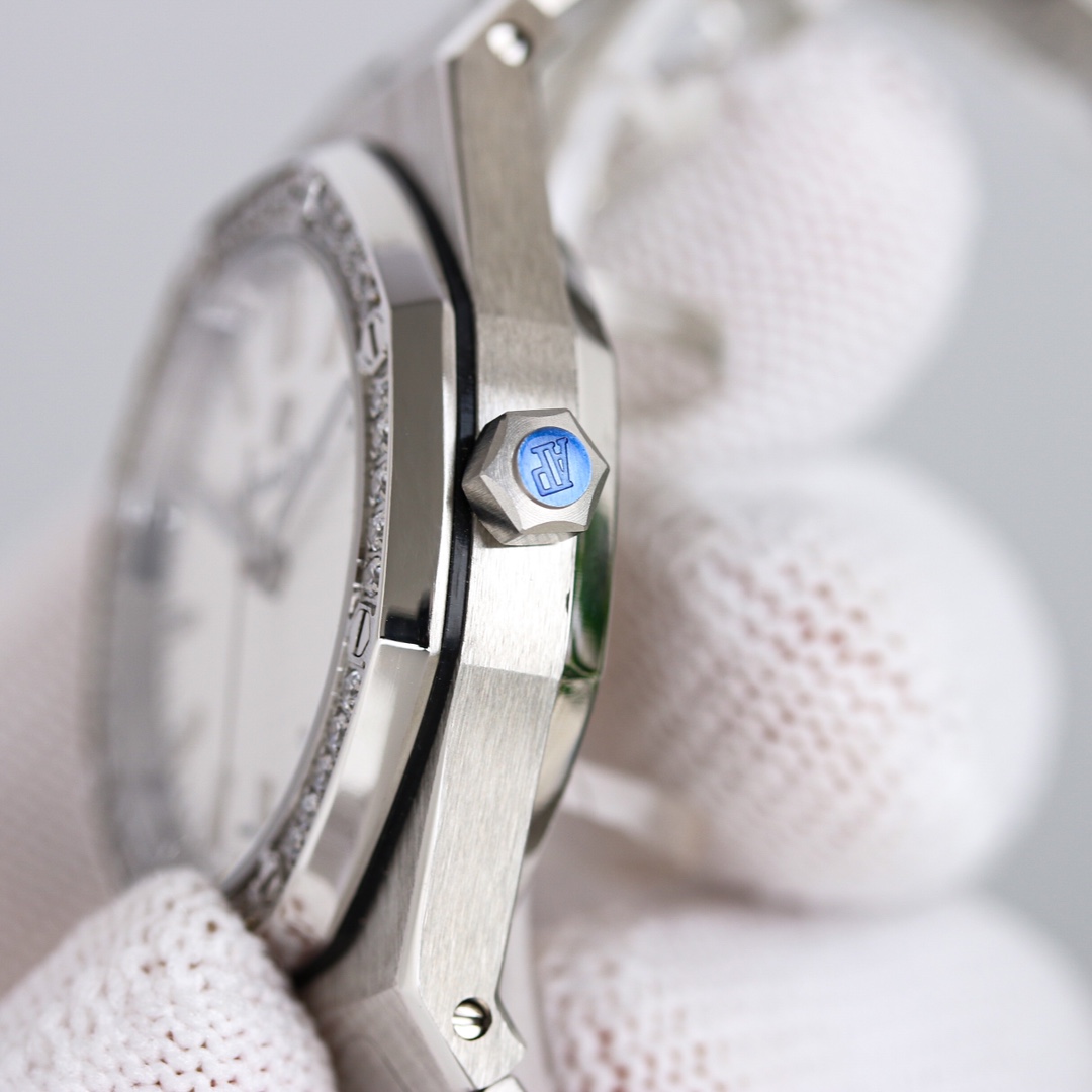 Audemars Piguet ROYAL OAK 77351 34mm