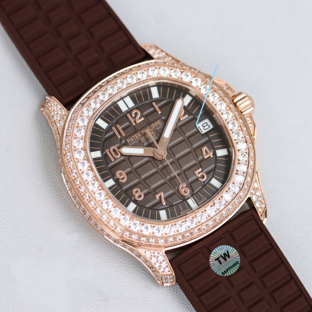 PATEK PHILIPPE AQUANAUT 5072 35.6mm