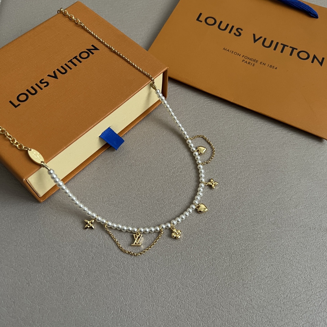 Louis Vuitton Jewelry Necklace Pearl Pendant