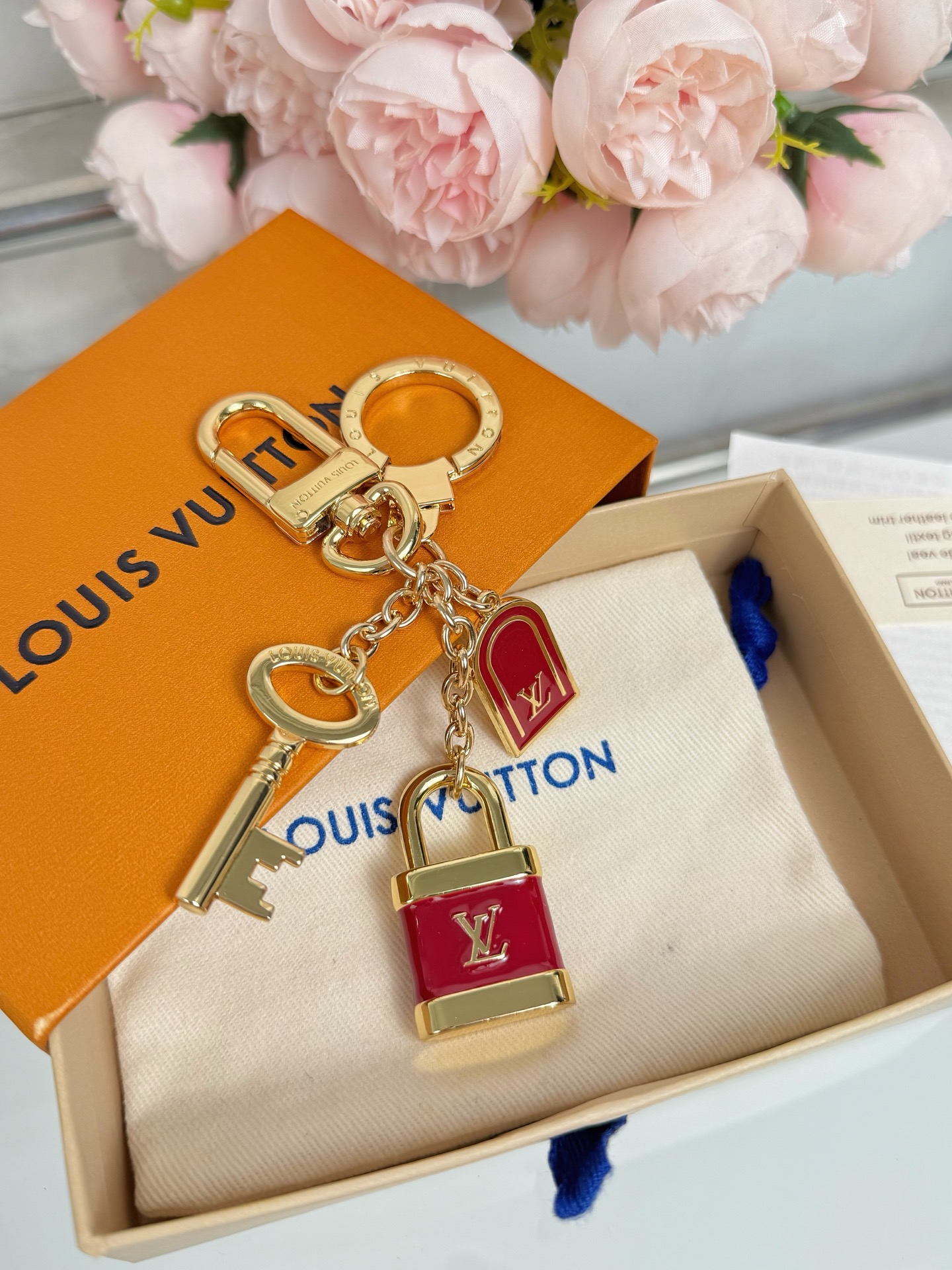 Louis Vuitton Key Chain Lock Key Brand Multi-Element Chain Pendant Keychain Pendant Accessories