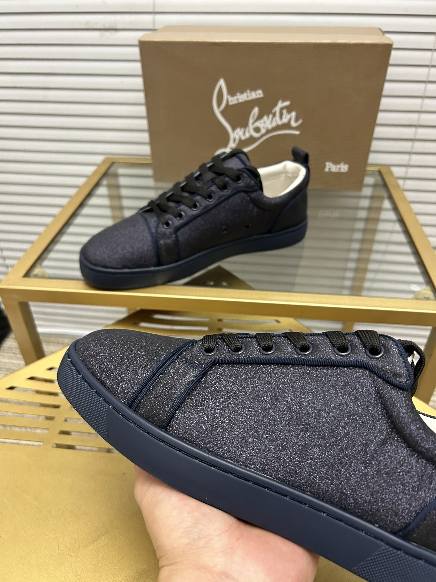 Christian Louboutin 032 Casual shoes HL003