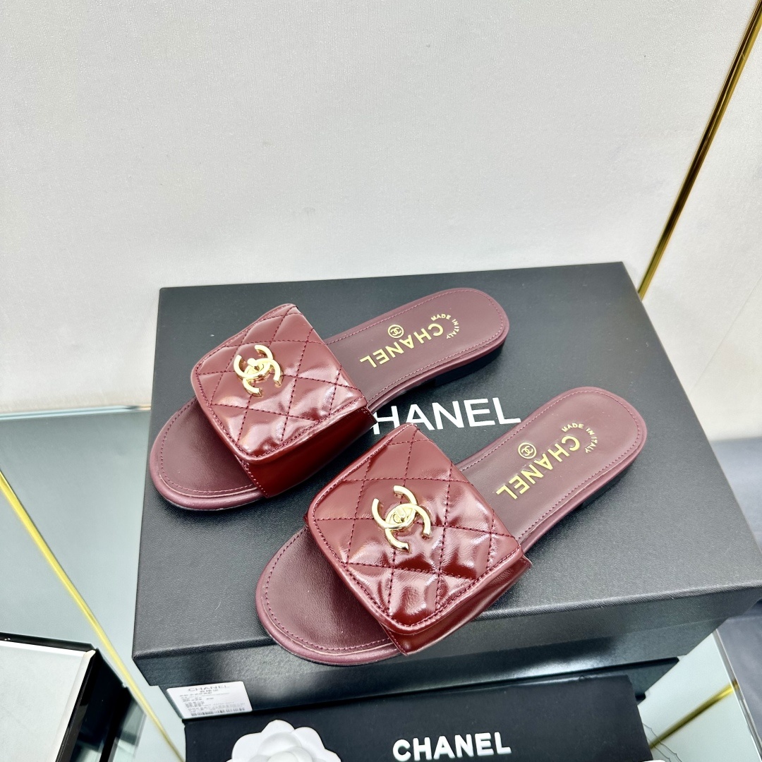 Chanel Shoes Hot selling women's slippers
